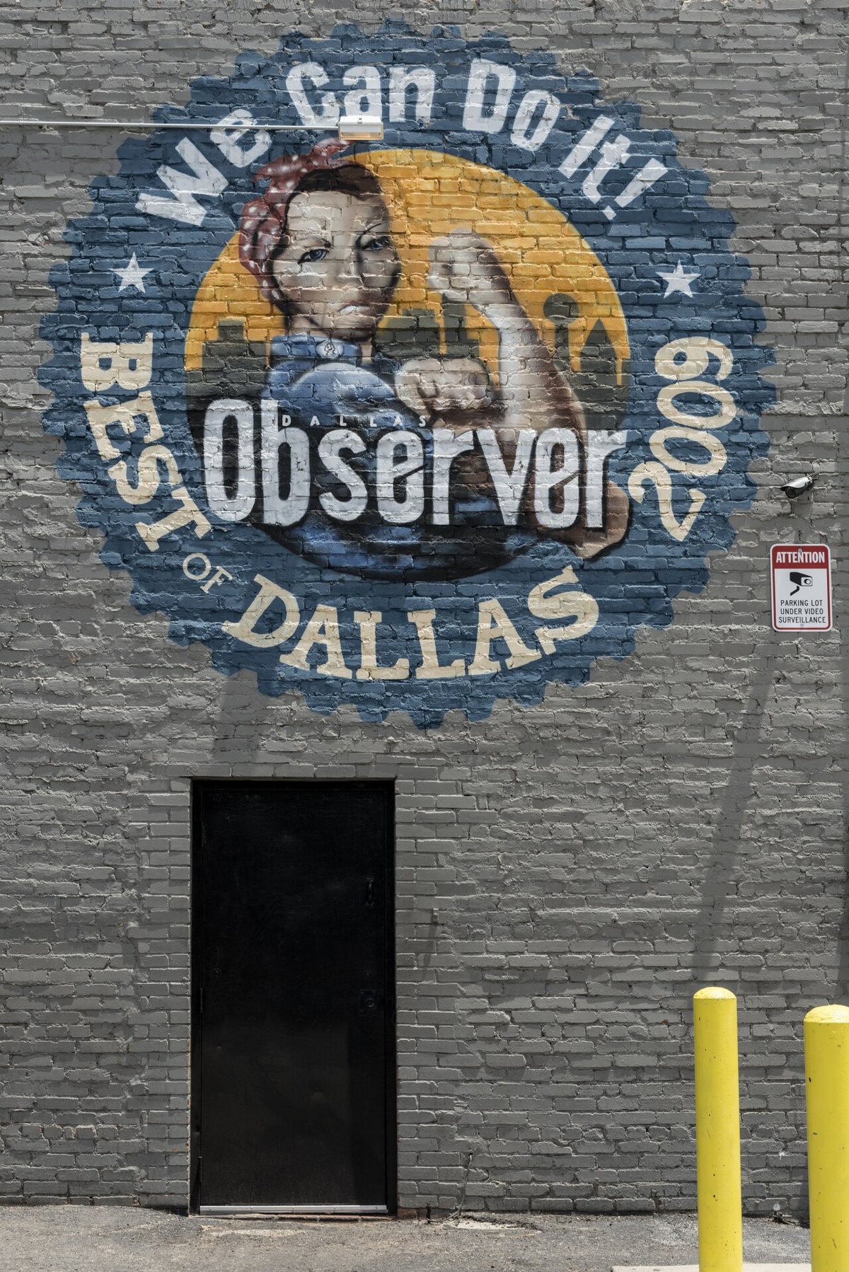colorful street murals in Deep Ellum