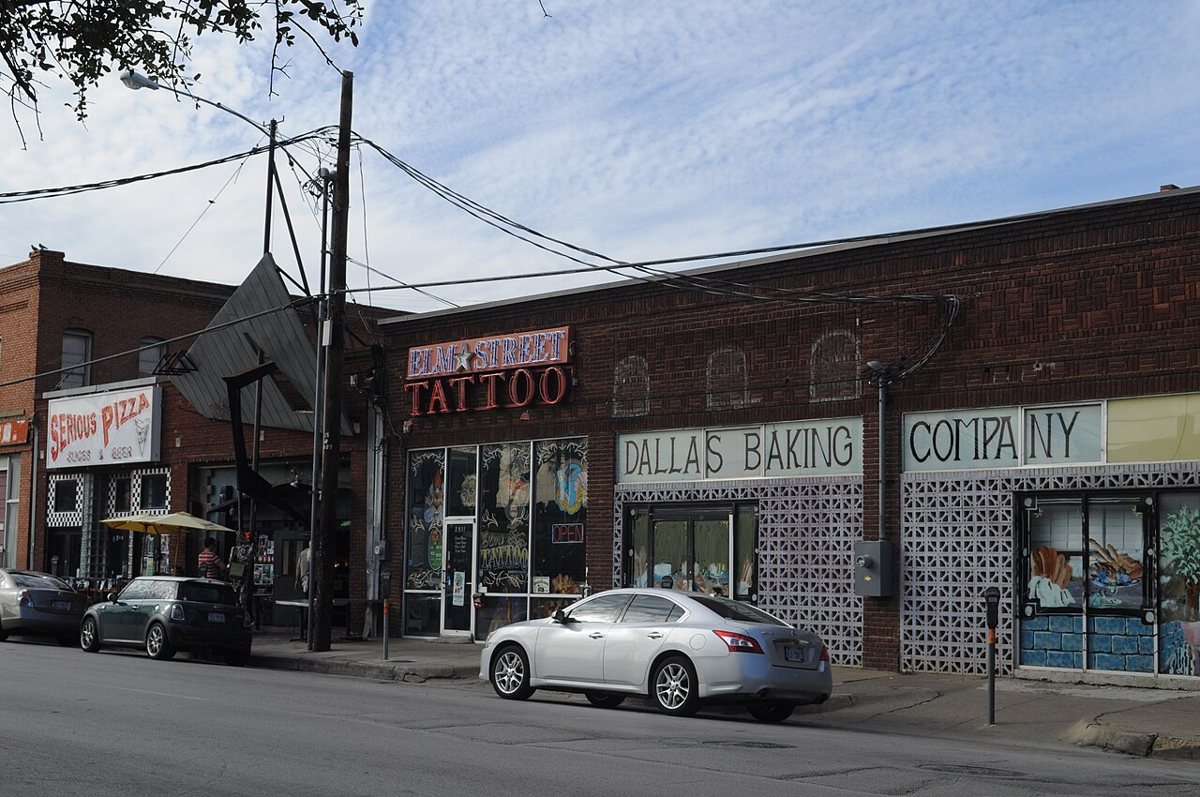 storefronts along Elm Street in Deep Ellum